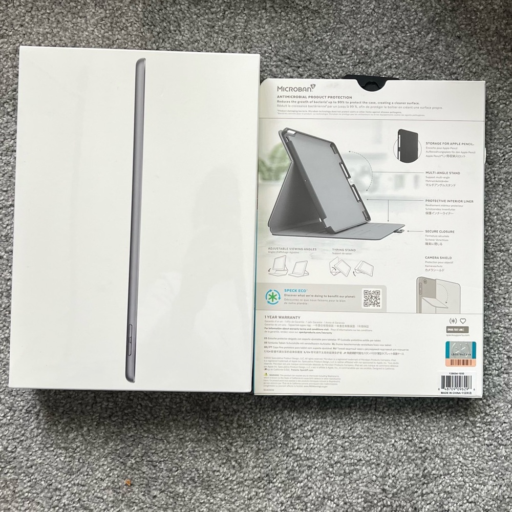 Brand New in Box Apple iPad and Case 64GB
